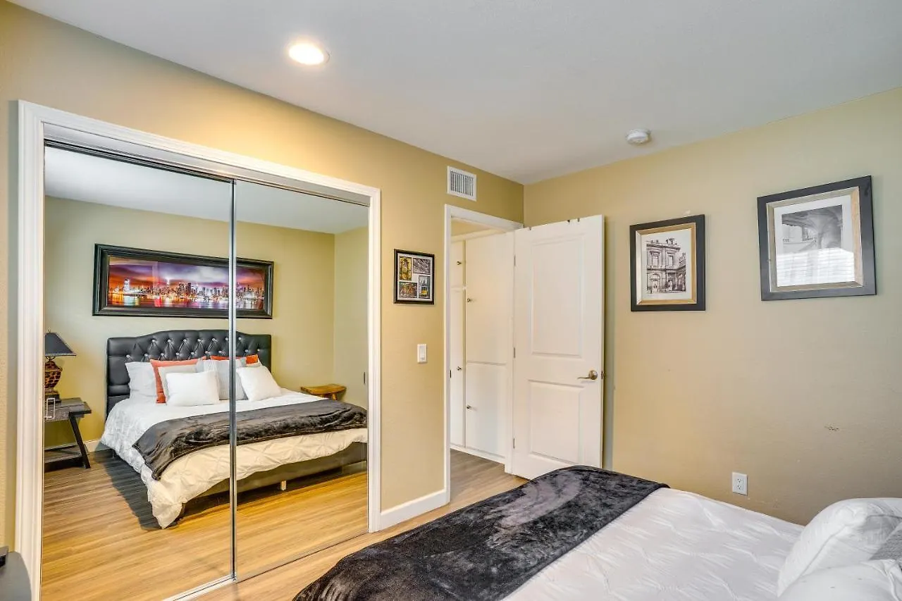 Newport Beach Vacation Rental Steps To Shore! 0*, Newport Beach