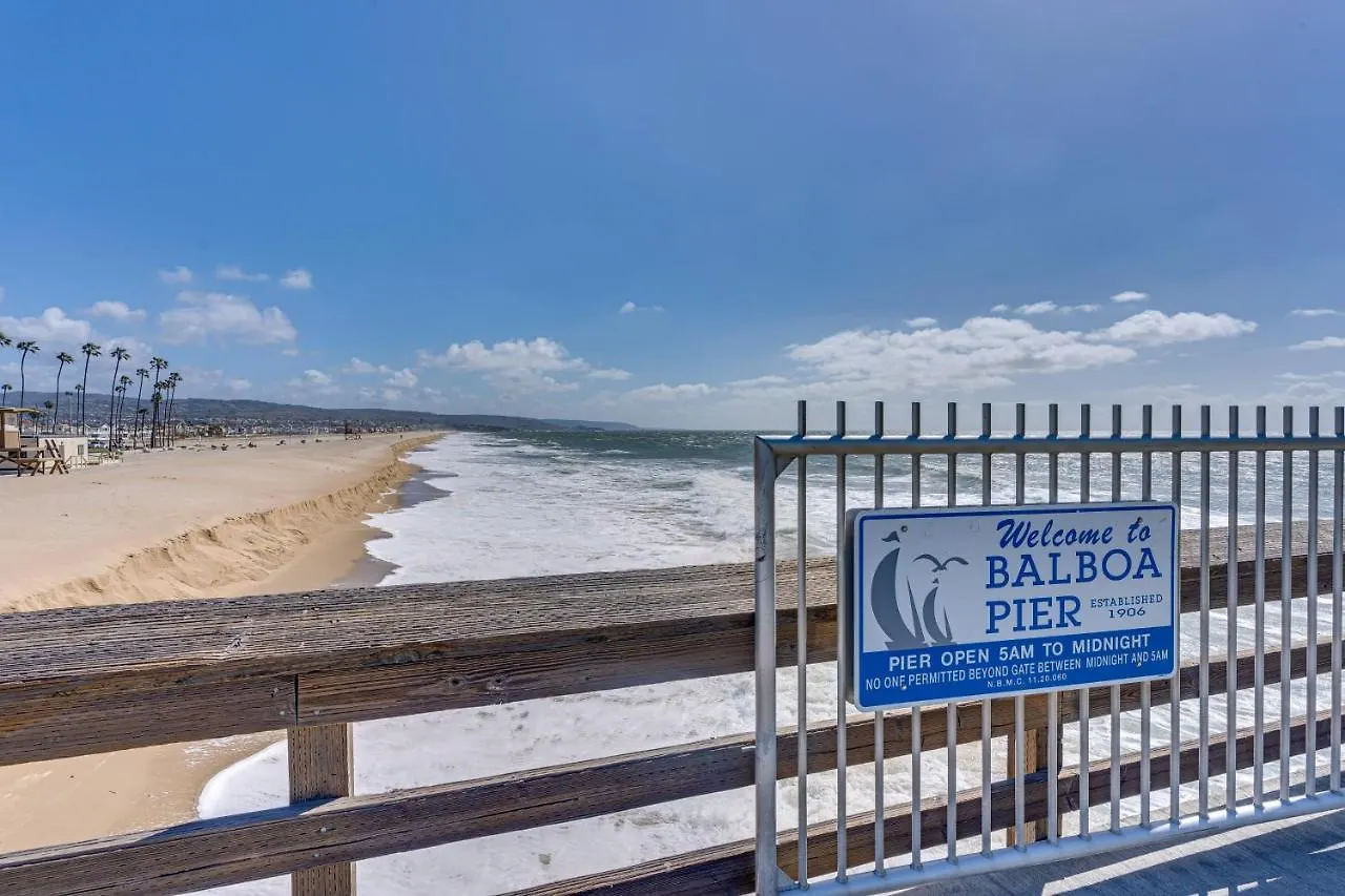 Newport Beach Vacation Rental Steps To Shore! Apartment
